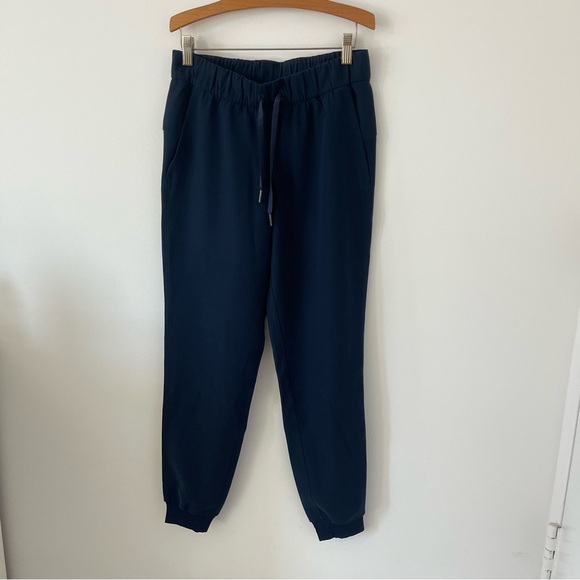 Lululemon On The Fly Jogger- True Navy - Picture 4 of 9